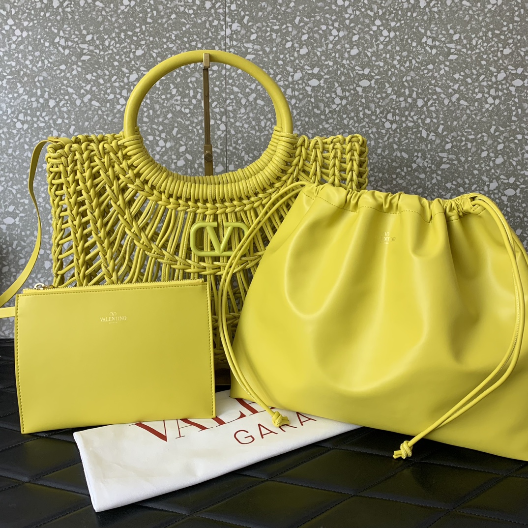 Valentino Garavani AllKnots Shopper Bag in Yellow Hand-woven Leather 